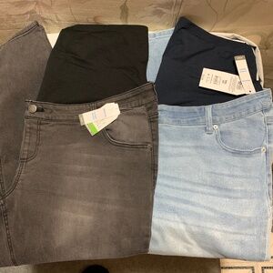 Lot Two (2) Time & Tru Maternity Jeans - 1 Grey, 1 Lt Wash - Size XXL 20 - NWT